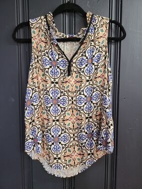 Sleeveless Tile-Print Tank Top